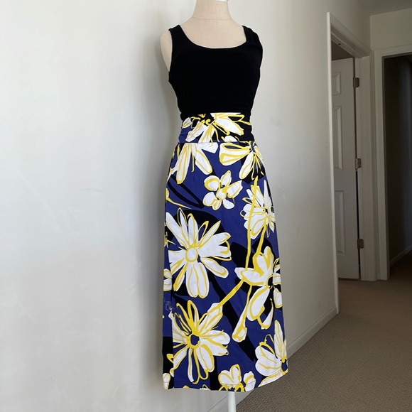 Whit Two Anthropologie Graphic Print Skirt, 4P - Picture 1 of 5